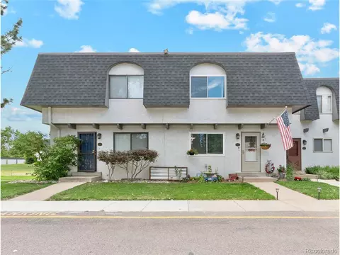 542 E Highline Cir, Centennial, CO 80122