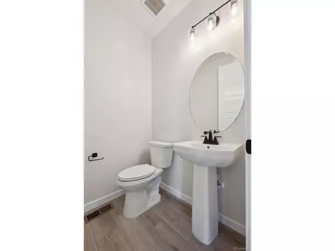 5245 Queen Ct, Arvada, CO 80002 photo 12