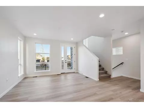 5245 Queen Ct, Arvada, CO 80002 photo 5