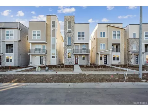 5245 Queen Ct, Arvada, CO 80002