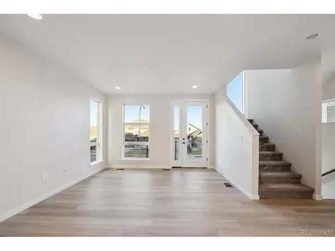 5245 Queen Ct, Arvada, CO 80002 photo 4