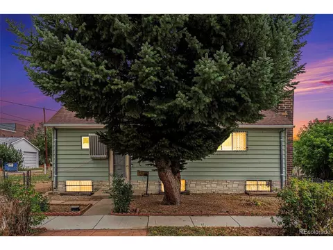 945 Caledonia St, Louisville, CO 80027