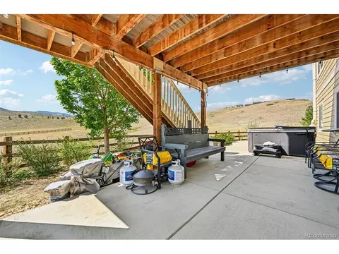 Exterior - 8549 Eldora Way, Arvada, CO 80007 photo 4 of 8