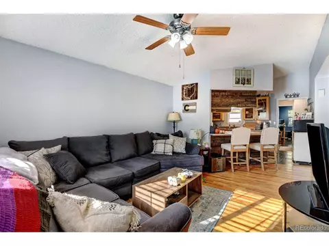 17445 E Chenango Dr, Aurora, CO 80015 photo 4