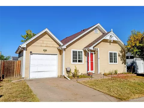 17445 E Chenango Dr, Aurora, CO 80015