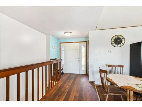 185 Mckinley Dr, Bennett, CO 80102 photo 3