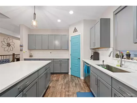 11108 E 25th Dr, Aurora, CO 80010 photo 6