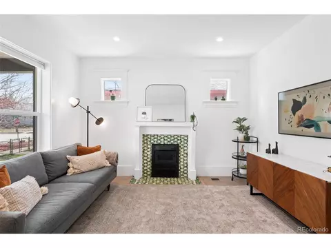2309 N Vine St, Denver, CO 80205