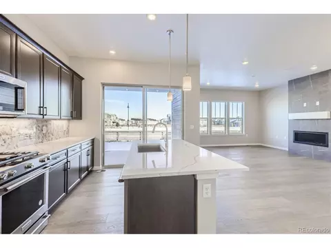 811 Quarry Cir, Erie, CO 80516