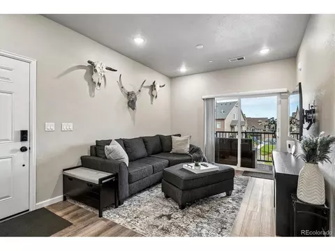 9962 W Victoria Pl #301, Littleton, CO 80127