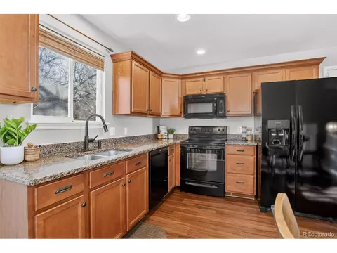 Kitchen - 18522 E Linvale Pl, Aurora, CO 80013 photo 2 of 3