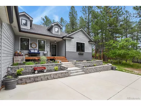 929 Tenderfoot Dr, Larkspur, CO 80118
