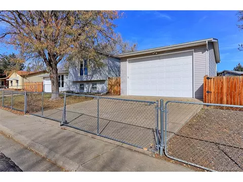 2665 E 98th Way, Thornton, CO 80229 photo 3