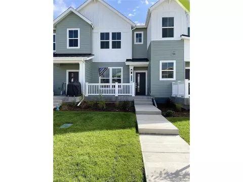 716 N Bersshine Ct, Watkins, CO 80137