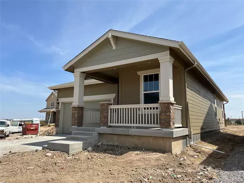 46558 Sunrise Ct, Bennett, CO 80102 photo 3