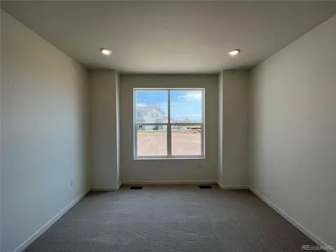 46558 Sunrise Ct, Bennett, CO 80102 photo 11