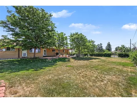 Exterior - 1601 N Dunkirk St, Aurora, CO 80011 photo 5 of 7
