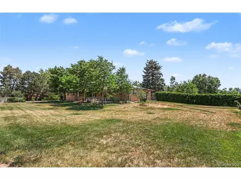 Exterior - 1601 N Dunkirk St, Aurora, CO 80011 photo 4 of 7