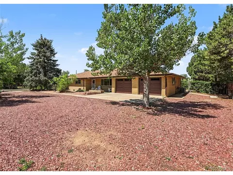 Exterior - 1601 N Dunkirk St, Aurora, CO 80011 photo 7 of 7