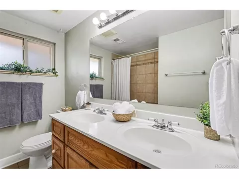 Bath - 1601 N Dunkirk St, Aurora, CO 80011 photo 2 of 2