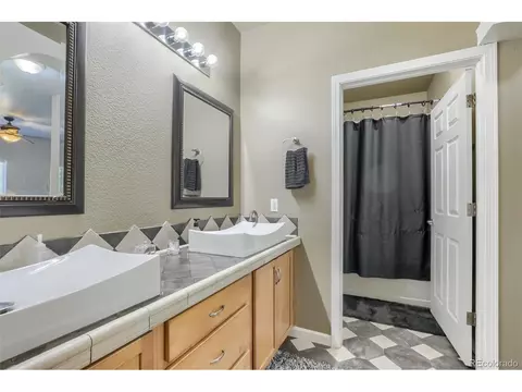 Bath - 23400 E 5th Dr #102, Aurora, CO 80018 photo 1 of 2