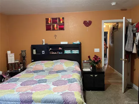 720 Moline St, Aurora, CO 80010 photo 3