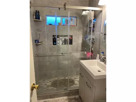 720 Moline St, Aurora, CO 80010 photo 7
