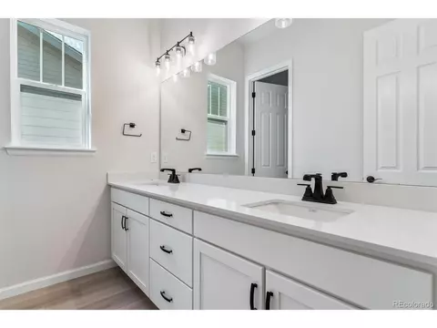 24700 E 36th Ave, Aurora, CO 80019 photo 14