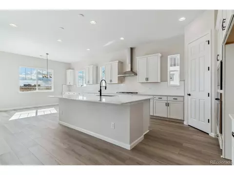 24700 E 36th Ave, Aurora, CO 80019 photo 6