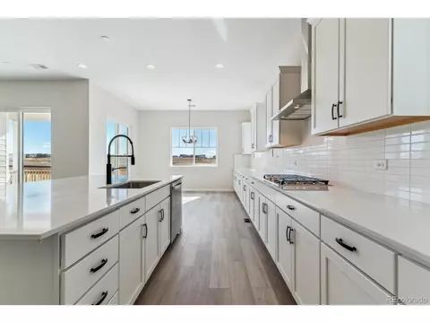 24700 E 36th Ave, Aurora, CO 80019 photo 11