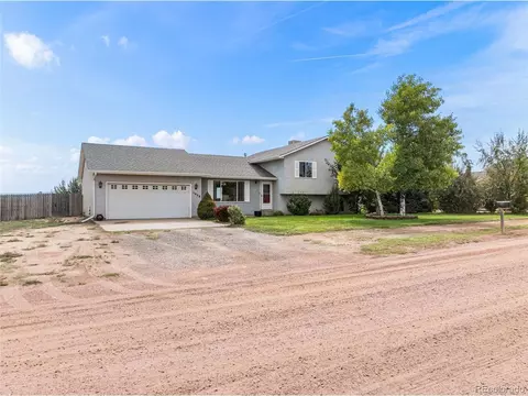 1008 W Broken Bow Dr, Pueblo, CO 81007