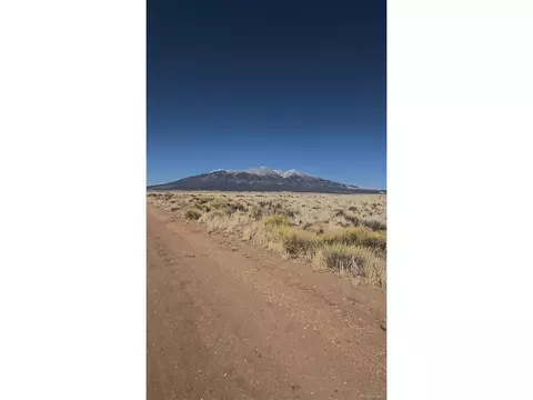 2 Leadville Rd, Blanca, CO 81123