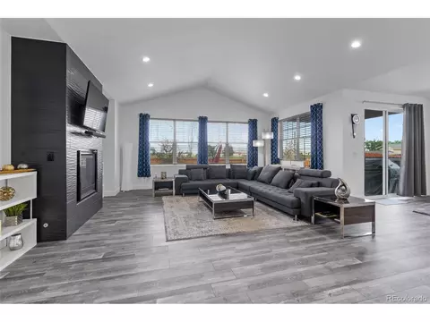 14563 E 26th Pl, Aurora, CO 80011 photo 6