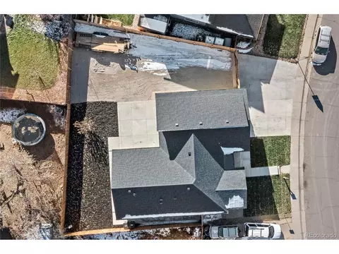 4572 Abilene St, Denver, CO 80239 photo 2