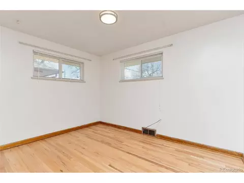 3515 Grape St, Denver, CO 80207 photo 9