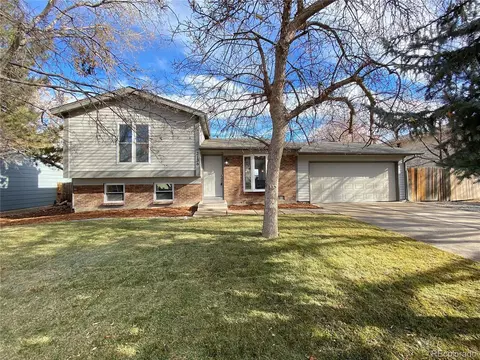 2136 S Lewiston St, Aurora, CO 80013