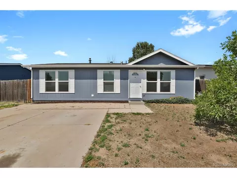 33 Ravine Ct, Lochbuie, CO 80603