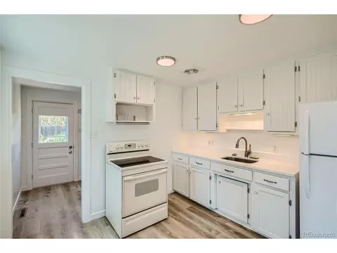 5255 Dover St, Arvada, CO 80002 photo 7