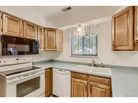 5255 Cody St, Arvada, CO 80002 photo 9