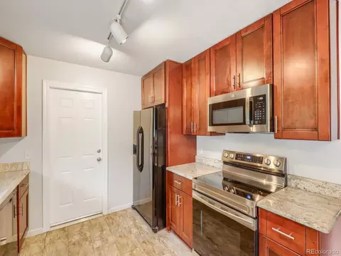 Kitchen - 16398 E Warren Ave, Aurora, CO 80013 photo 3 of 4