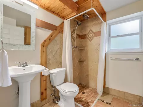 Bath - 16398 E Warren Ave, Aurora, CO 80013 photo 3 of 3
