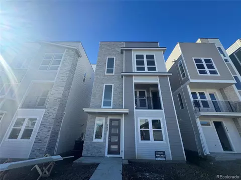 5235 Queen Ct, Arvada, CO 80002