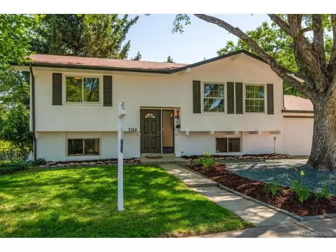 7124 S Syracuse St, Centennial, CO 80112