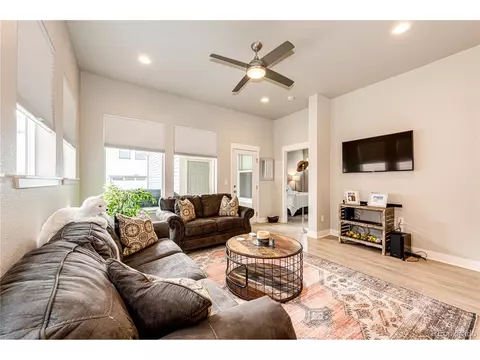 Living - 21584 E 59th Dr, Aurora, CO 80019 photo 2 of 3
