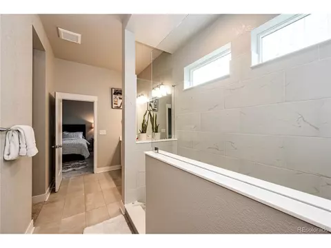 Bath - 21584 E 59th Dr, Aurora, CO 80019 photo 3 of 5