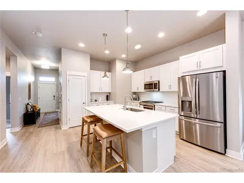 Kitchen - 21584 E 59th Dr, Aurora, CO 80019 photo 2 of 3