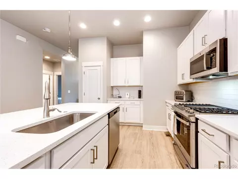 Kitchen - 21584 E 59th Dr, Aurora, CO 80019 photo 3 of 3