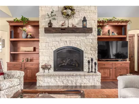 1140 Paramount Dr, Berthoud, CO 80513 photo 2