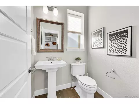 11150 E 26th Ave, Aurora, CO 80010 photo 13
