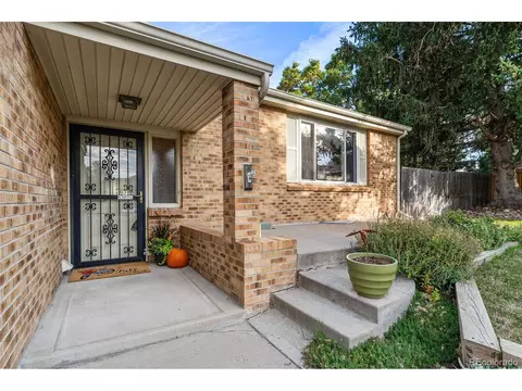 8060 Johnson Ct, Arvada, CO 80005 photo 3